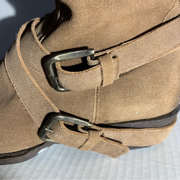 MATISSE SUEDE WESTERN, COWGIRL, BOHO BOOTS W/ ANKLE HARNESS & BUCKLES - Picture 6 of 16